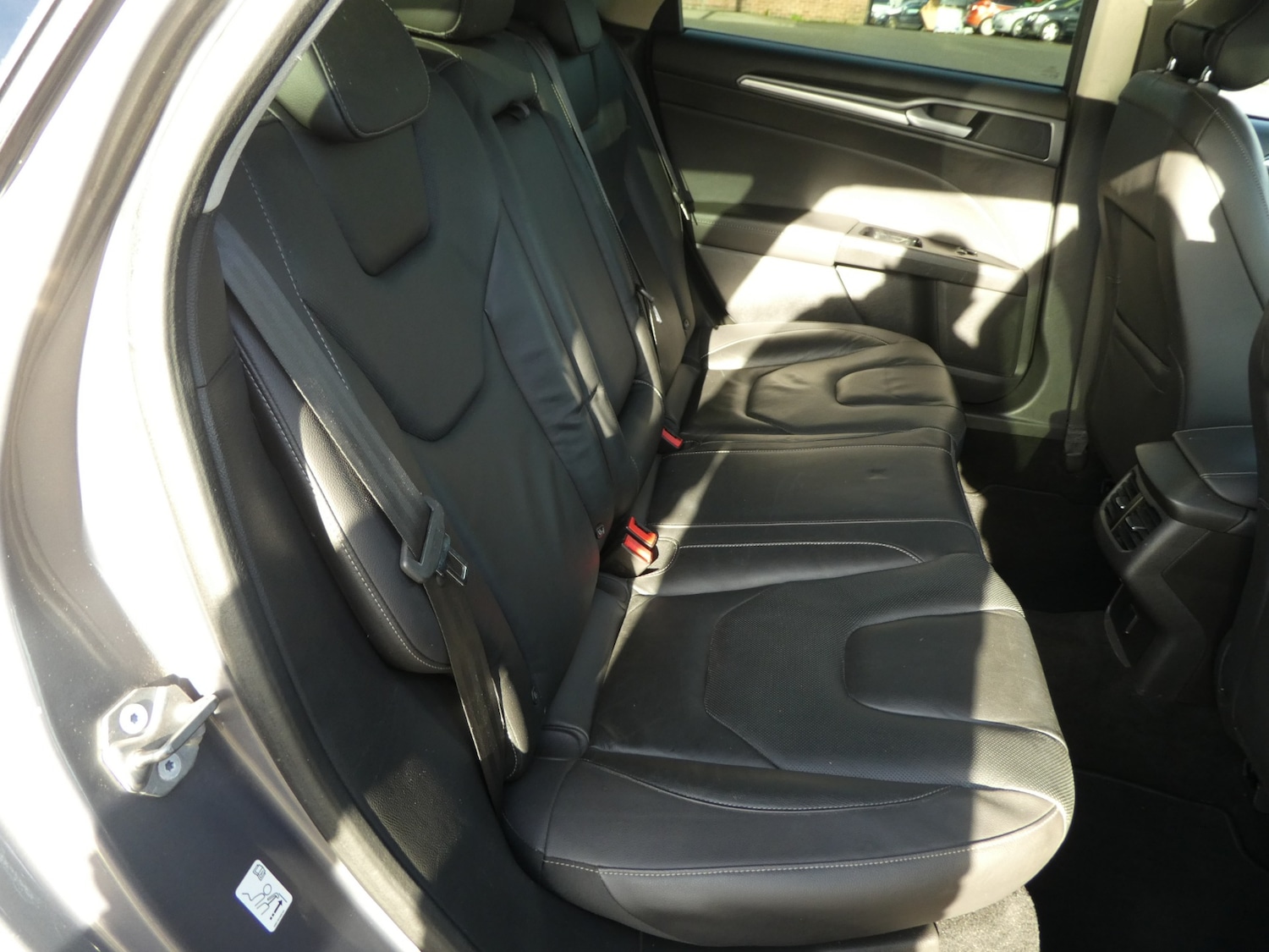 Used Ford Mondeo 2015 for sale - 76444479: Photo 11