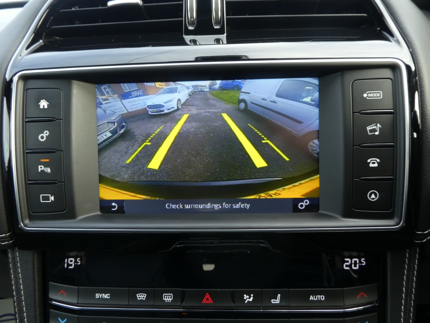 Used Jaguar F-Pace 2018 for sale - 76466116: Photo 24