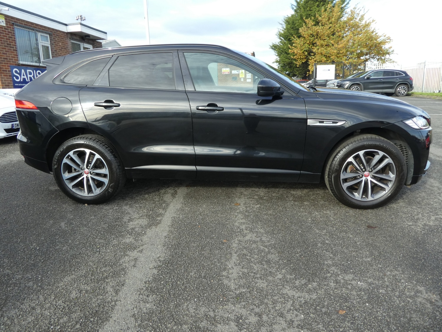 Used Jaguar F-Pace 2018 for sale - 76466116: Photo 4