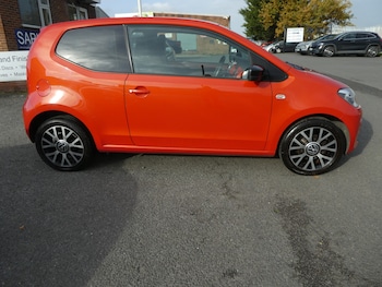 Used Volkswagen up! 2014 for sale - 76422475: Photo