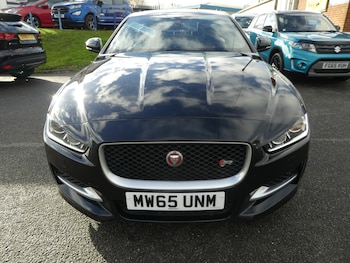 Used Jaguar XE 2015 for sale - 76565251: Photo