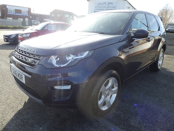 Used Land Rover Discovery Sport 2016 for sale - 77085195: Photo