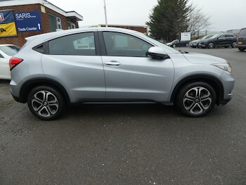 Used Honda HR-V 2017 for sale - 77270787: Photo