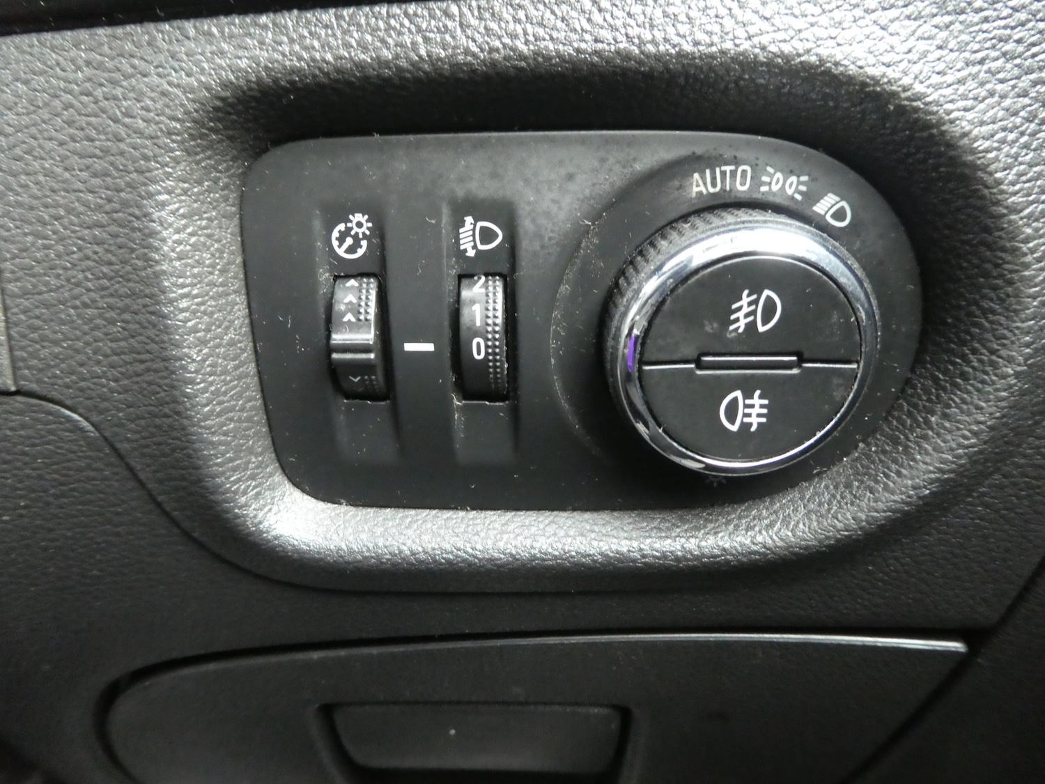 Used Vauxhall Astra 2017 for sale - 76192806: Photo 16