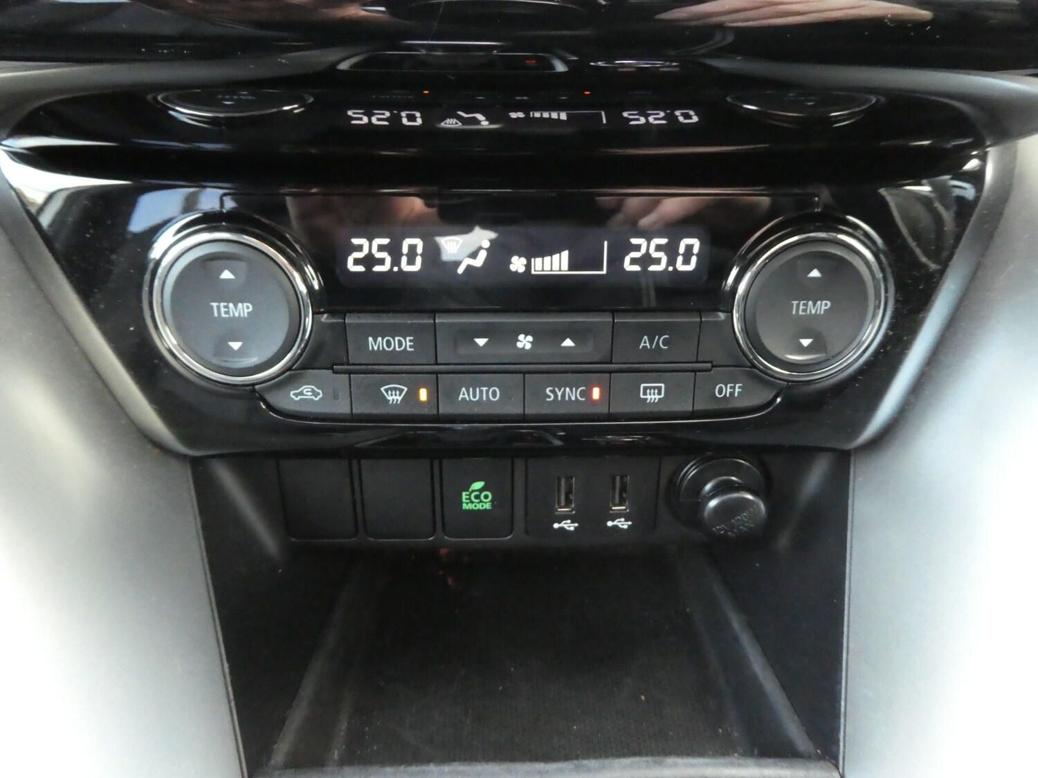 Used Mitsubishi Eclipse Cross 2018 for sale - 77323384: Photo 21