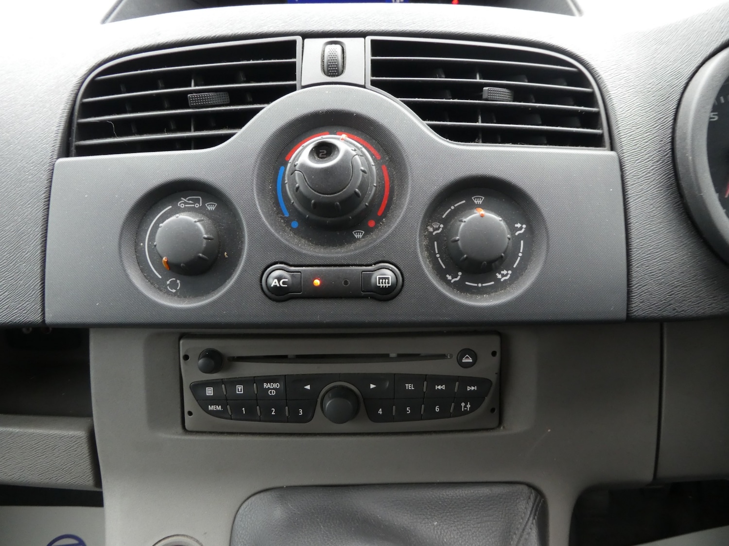 Used Renault Kangoo 2011 for sale - 76449750: Photo 18