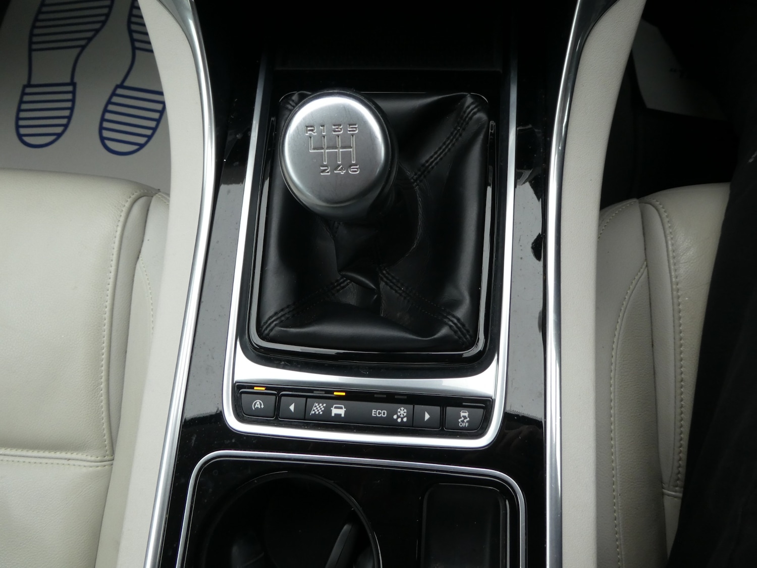 Used Jaguar XE 2015 for sale - 77590021: Photo 18