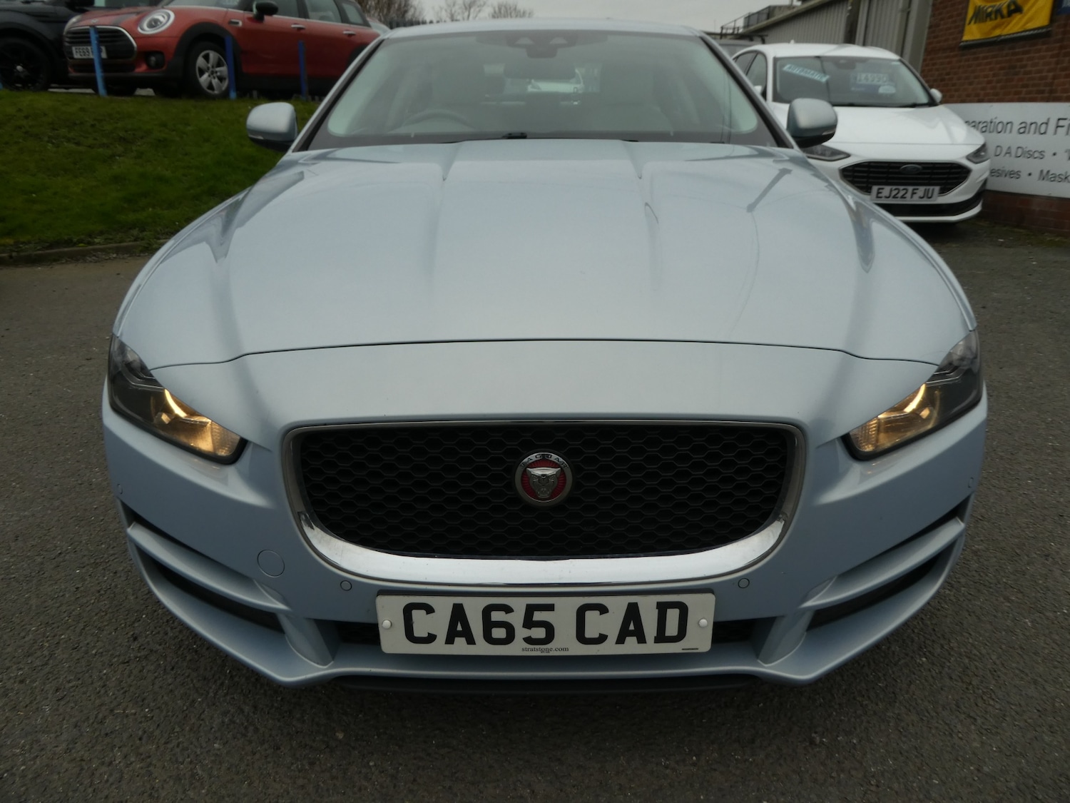Used Jaguar XE 2015 for sale - 77590021: Photo 2