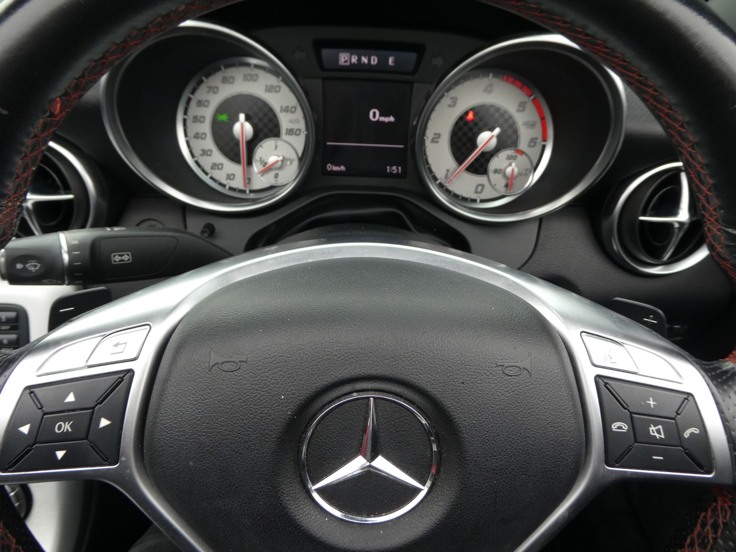 Used Mercedes-Benz SLK 2014 for sale - 77296876: Photo 16