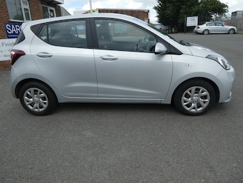 Used Hyundai i10 2019 for sale - 75735944: Photo