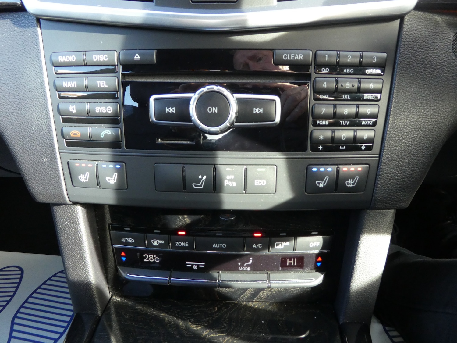 Used Mercedes-Benz E Class 2012 for sale - 76391688: Photo 21