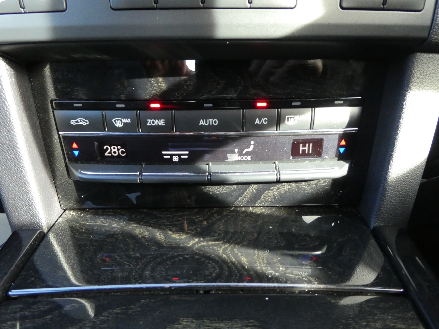 Used Mercedes-Benz E Class 2012 for sale - 76391688: Photo 22