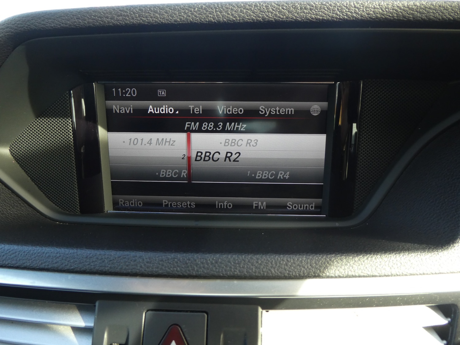 Used Mercedes-Benz E Class 2012 for sale - 76391688: Photo 24