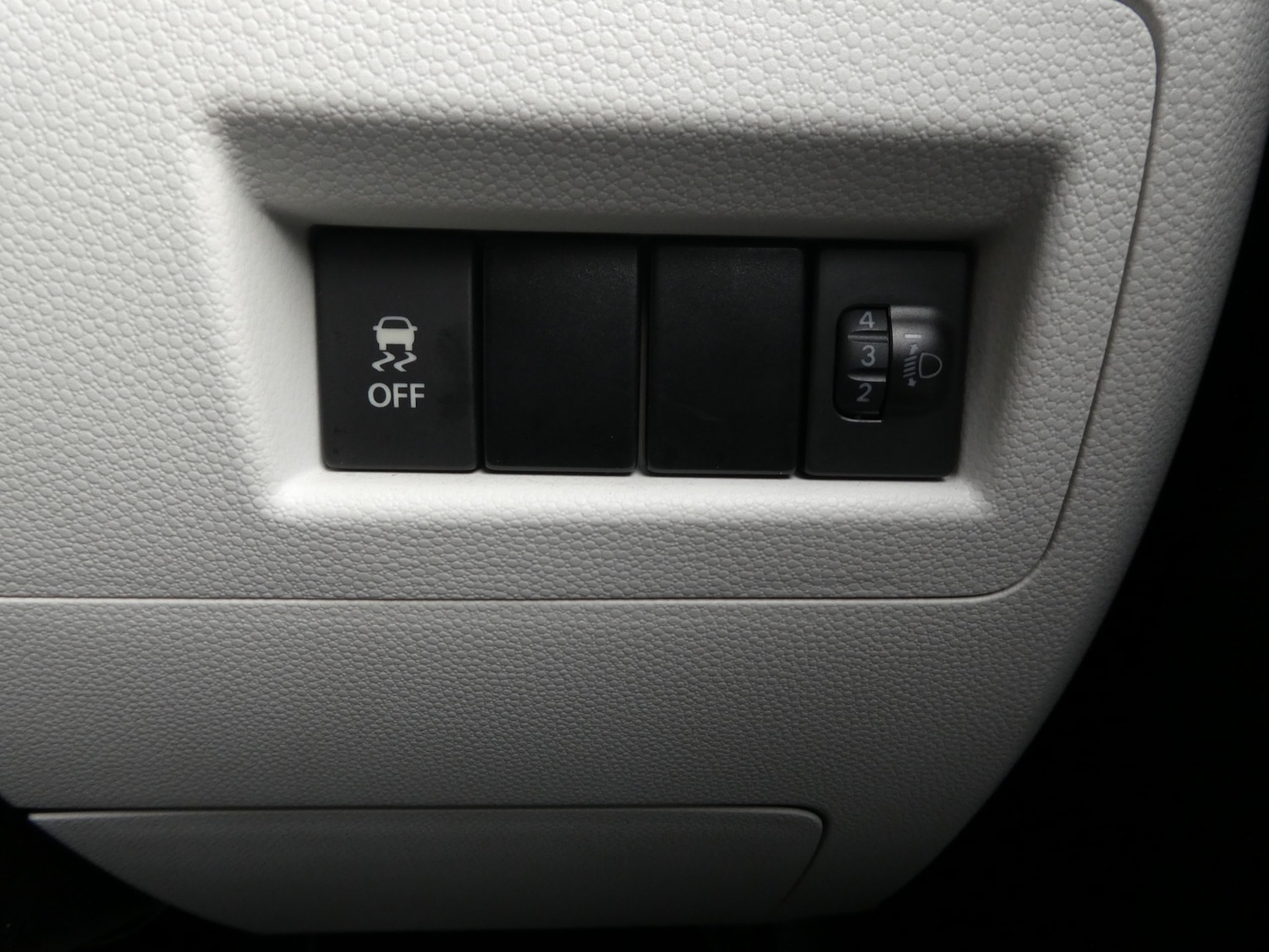 Used Suzuki Ignis 2018 for sale - 76940124: Photo 16