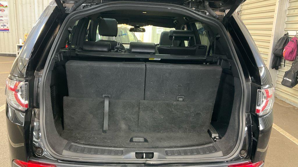 Used Land Rover Discovery Sport 2018 for sale - 77291328: Photo 11