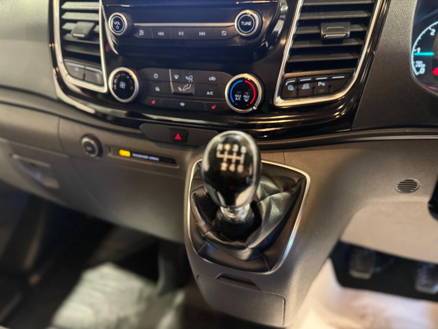 Used Ford Transit Custom 2020 for sale - 76988110: Photo 16