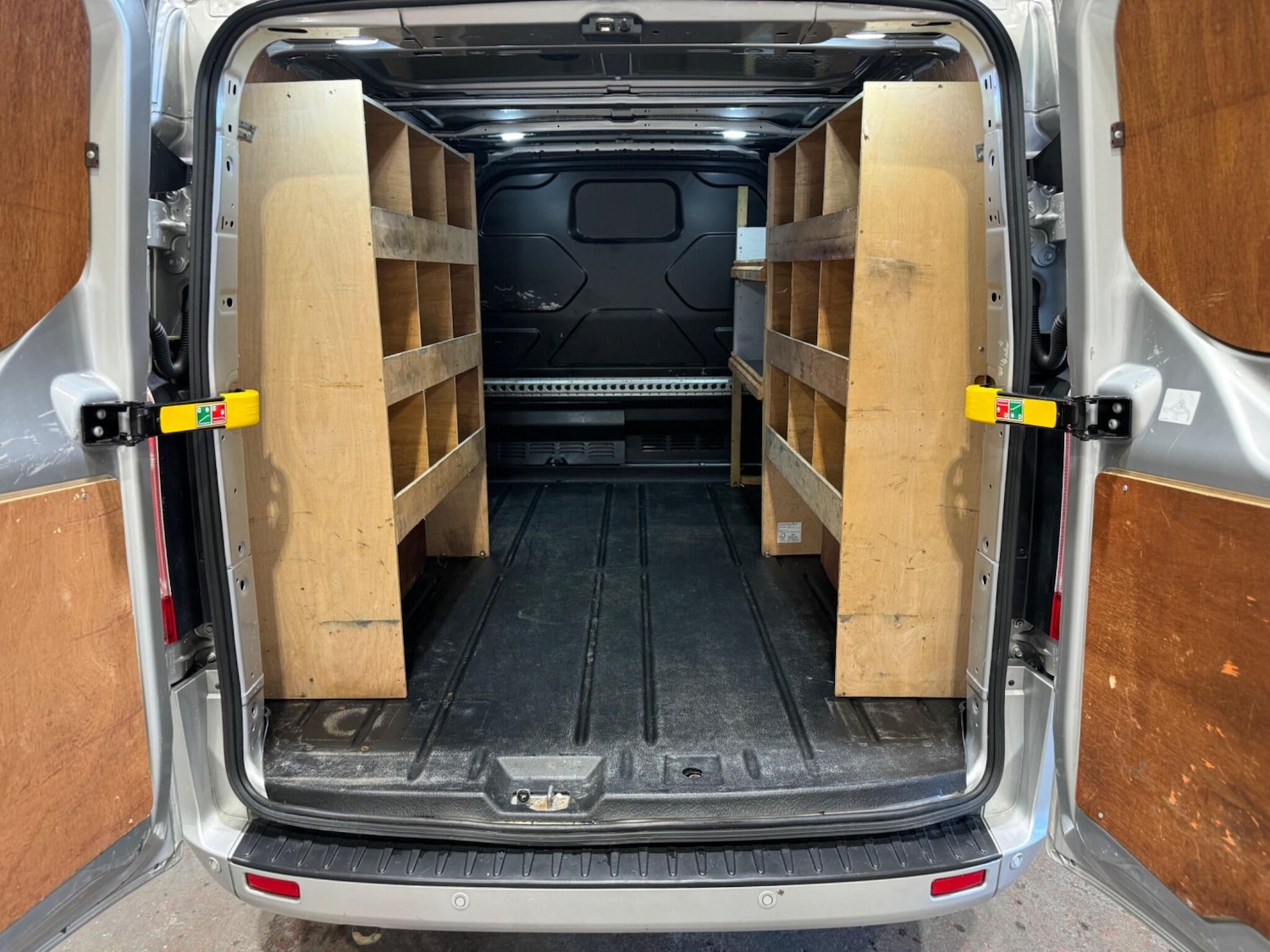 Used Ford Transit Custom 2020 for sale - 76988110: Photo 20