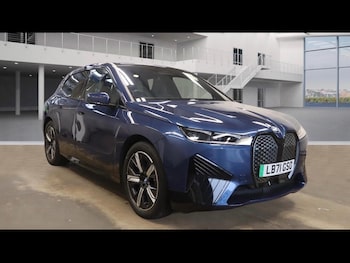 2022 (71) - 240kW xDrive40 M Sport 76.6kWh 5dr Auto