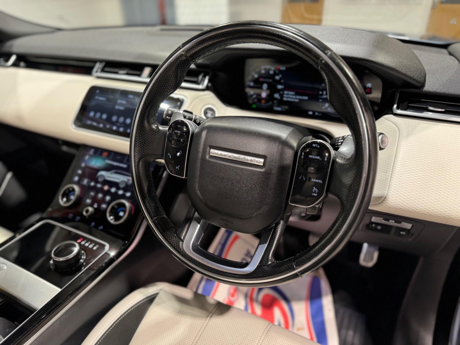 Used Land Rover Range Rover Velar for sale - 76485515: Photo 9