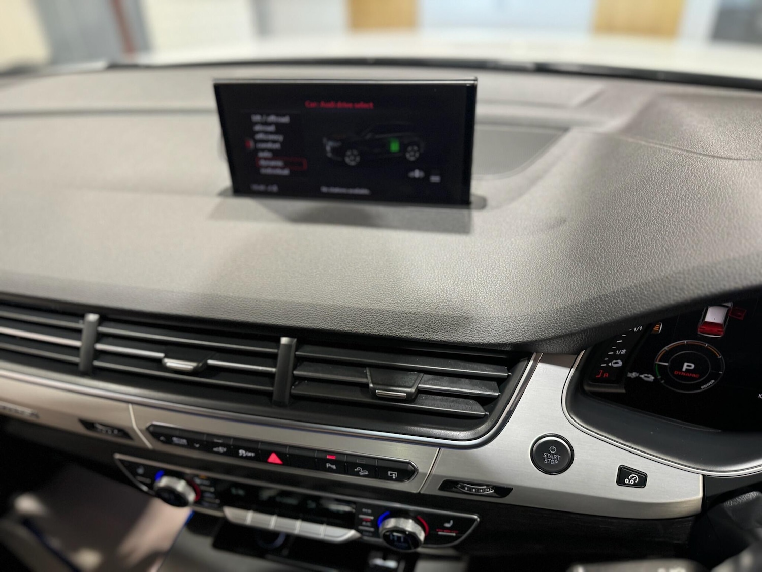 Used Audi Q7 2017 for sale - 76992934: Photo 15