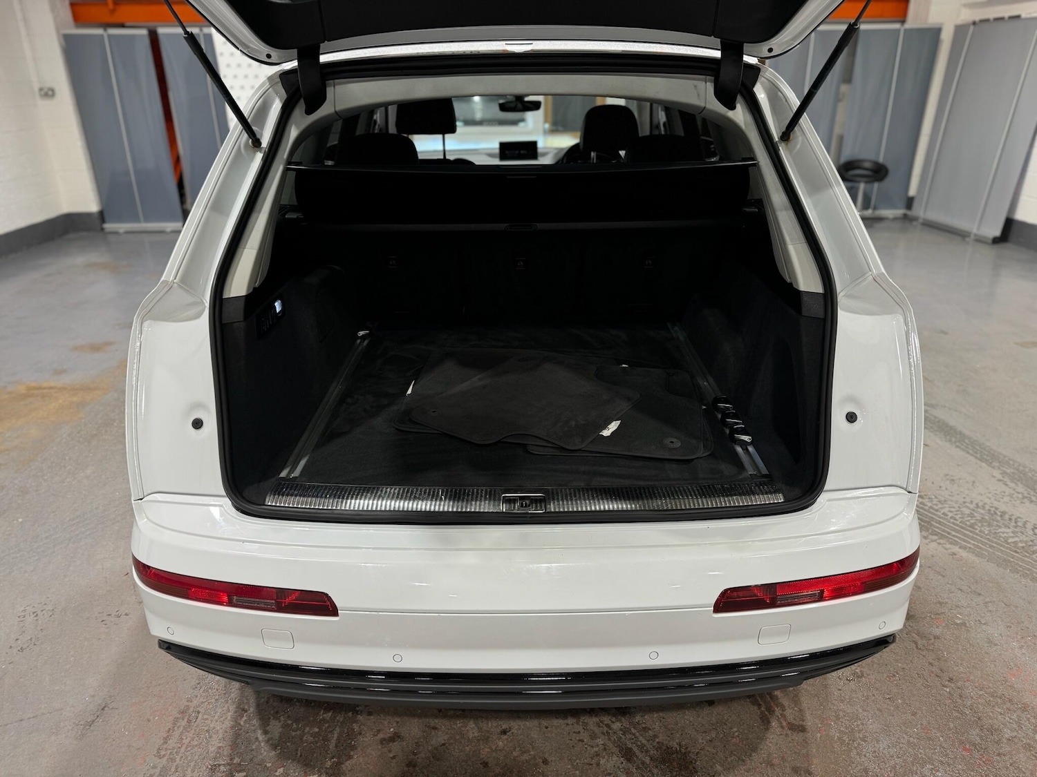 Used Audi Q7 2017 for sale - 76992934: Photo 23