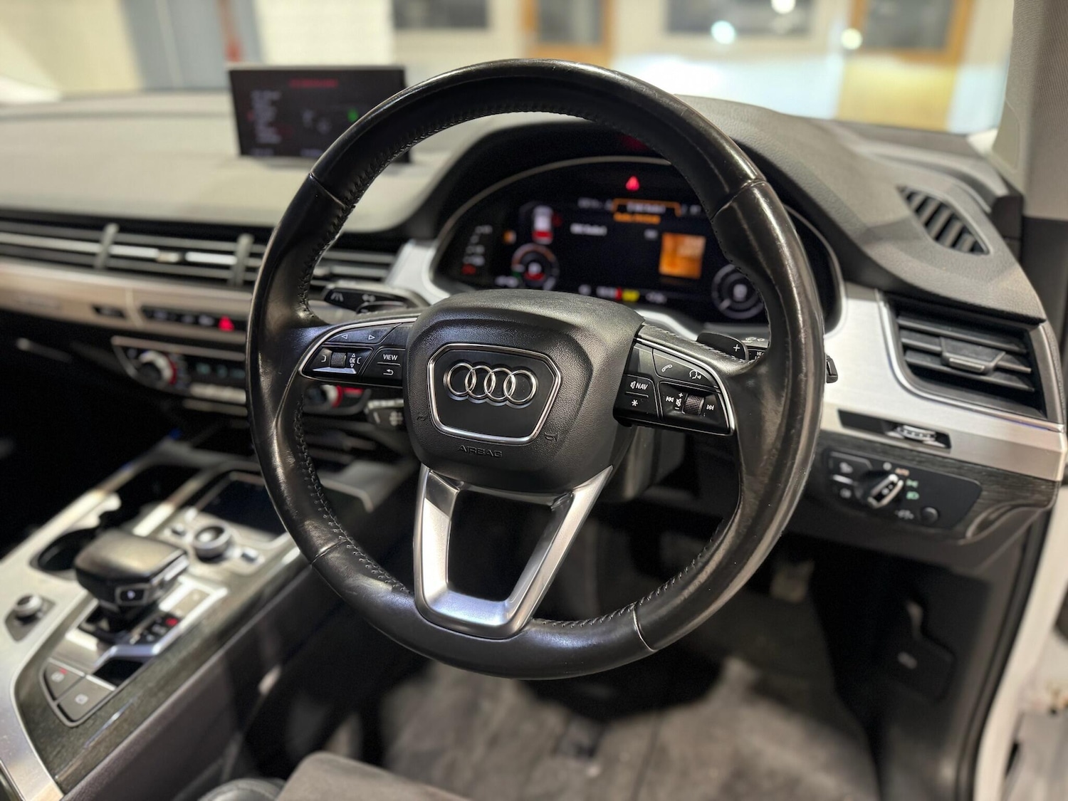 Used Audi Q7 2017 for sale - 76992934: Photo 9