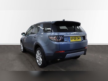 Used Land Rover Discovery Sport 2018 for sale - 77131539: Photo