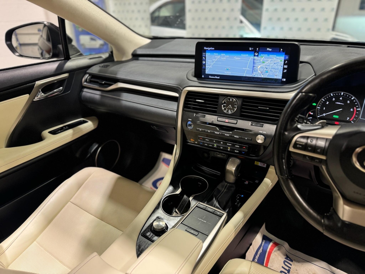 Used Lexus RX 2022 for sale - 76965218: Photo 11