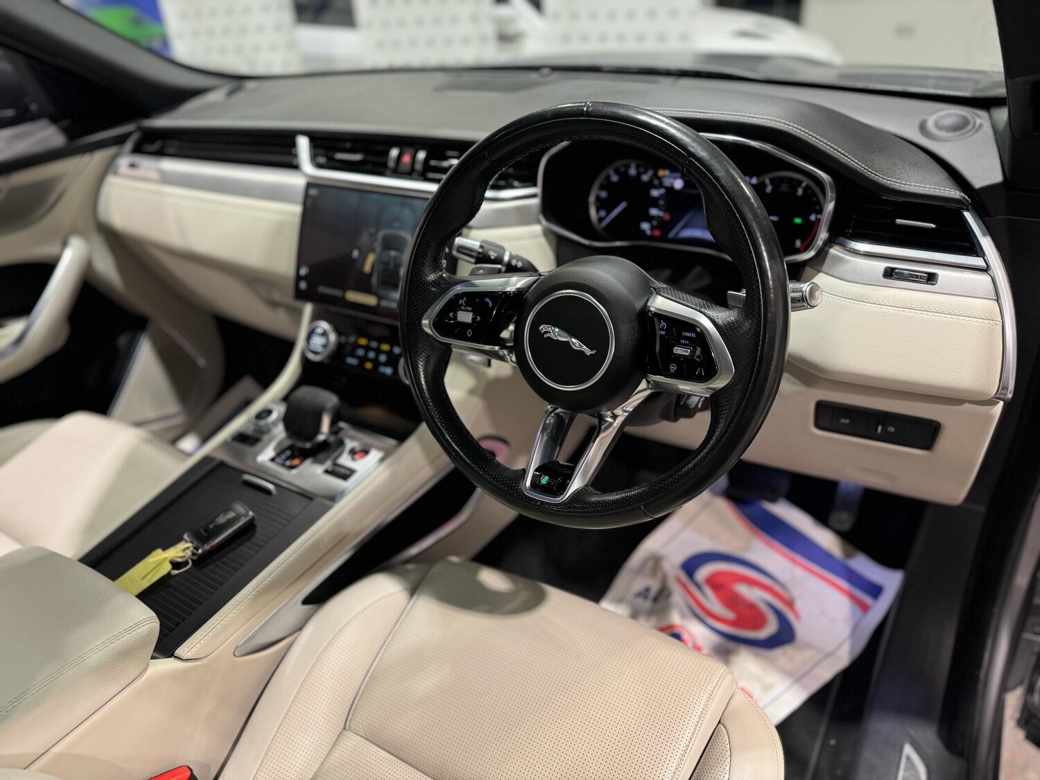 Used Jaguar F-Pace 2021 for sale - 76800848: Photo 13