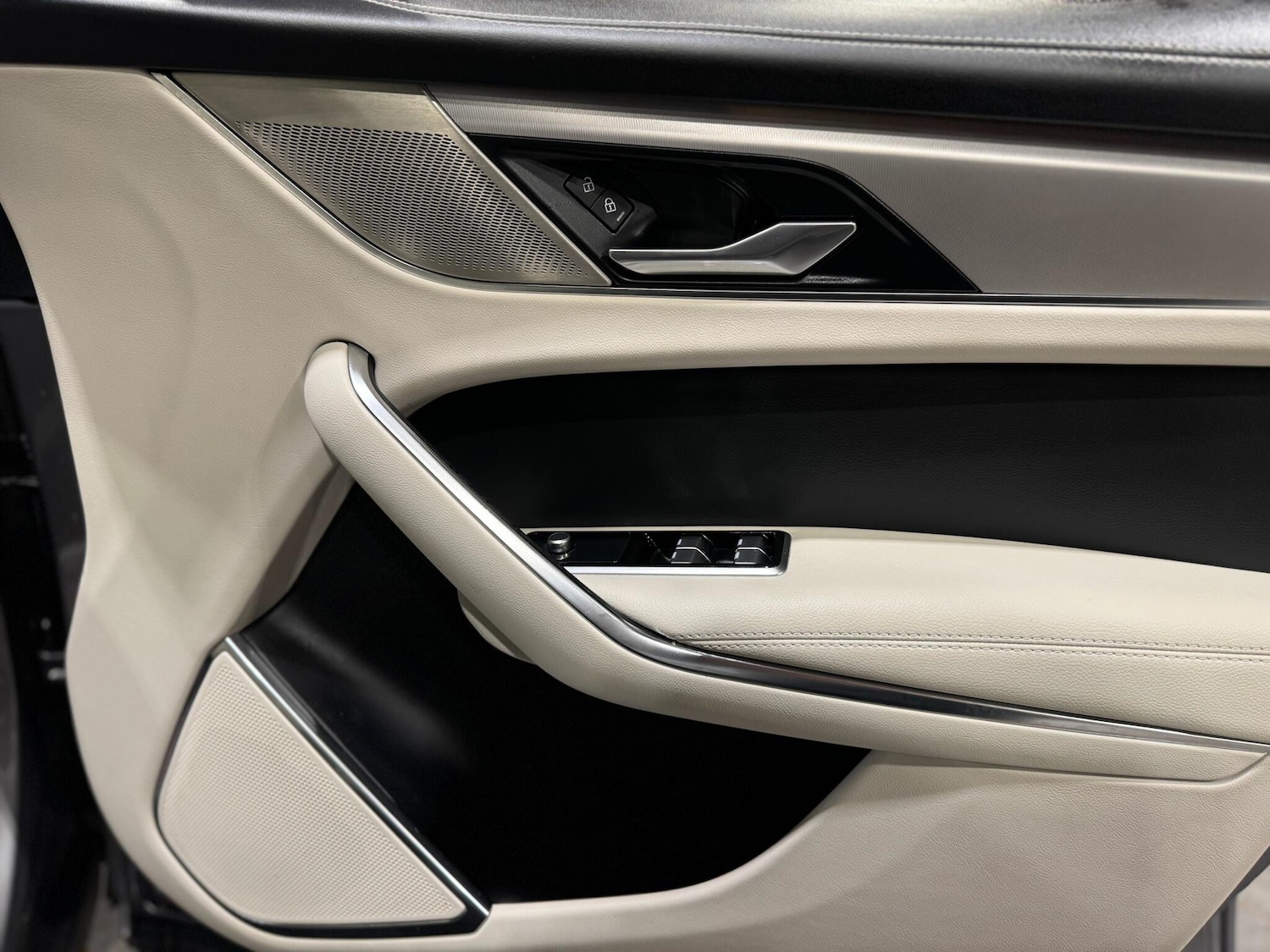 Used Jaguar F-Pace 2021 for sale - 76800848: Photo 19