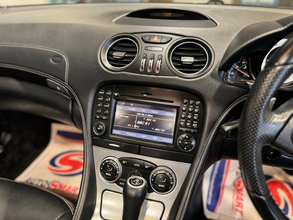 Used Mercedes-Benz SL 2011 for sale - 76992015: Photo 12