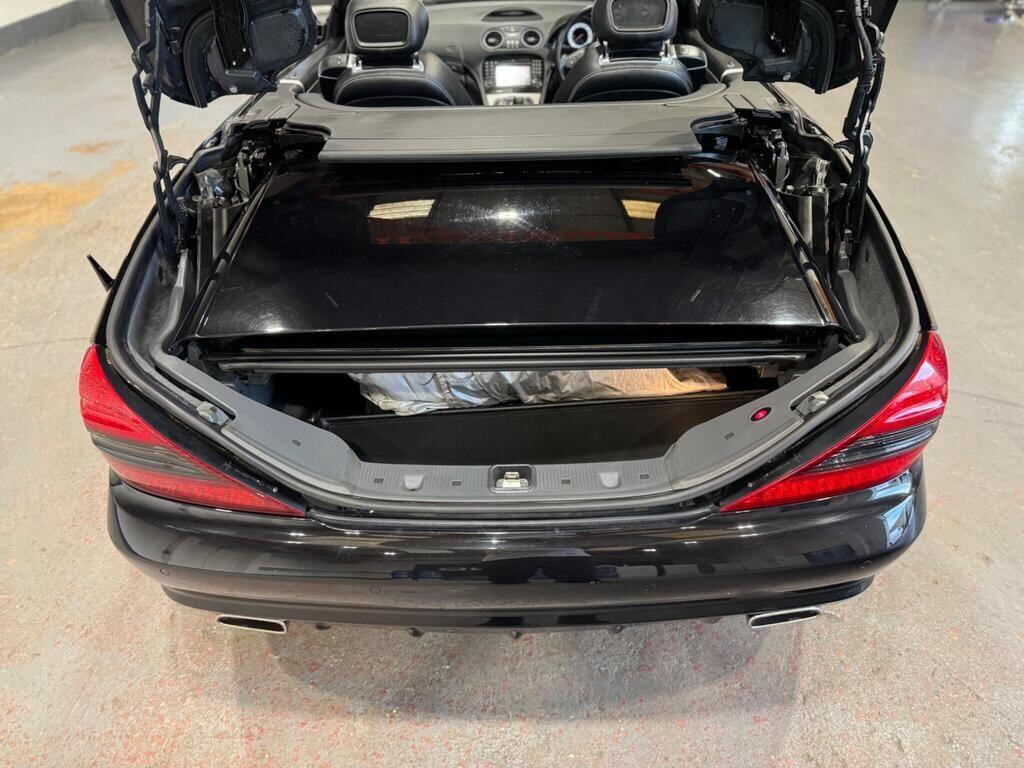 Used Mercedes-Benz SL 2011 for sale - 76992015: Photo 22
