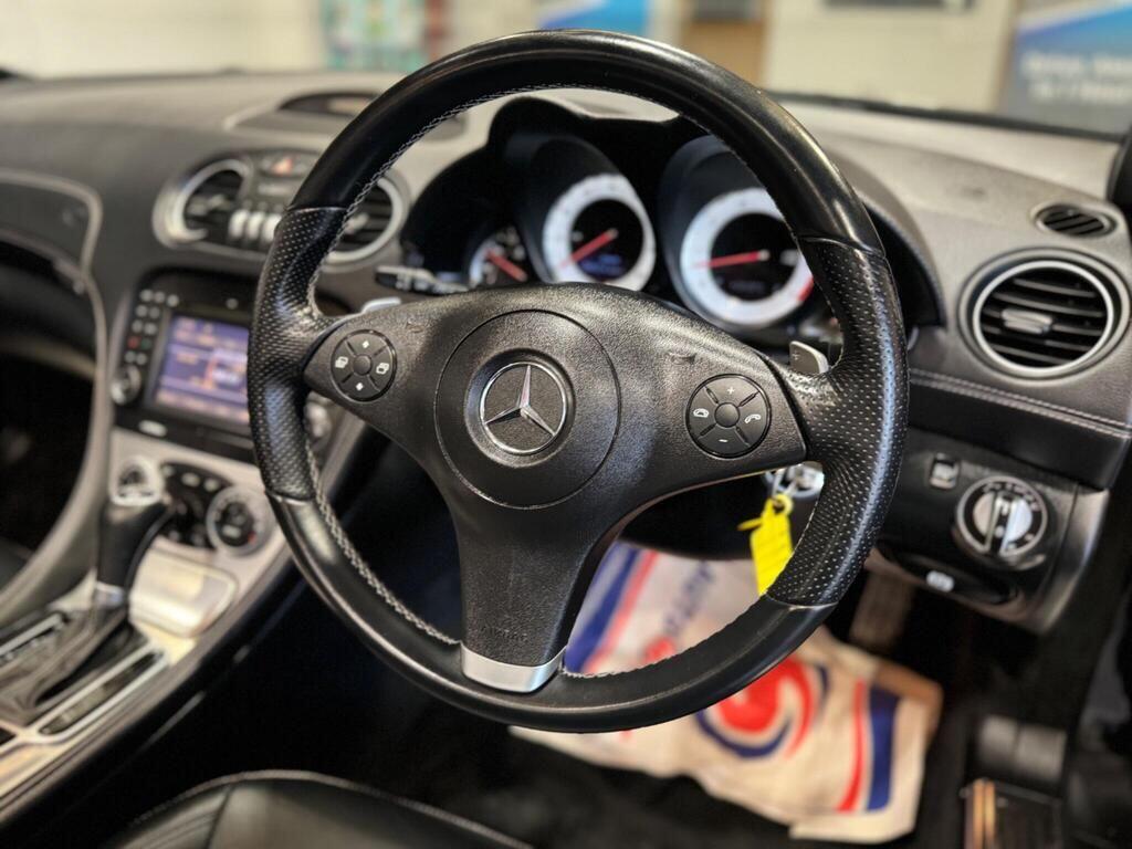 Used Mercedes-Benz SL 2011 for sale - 76992015: Photo 9