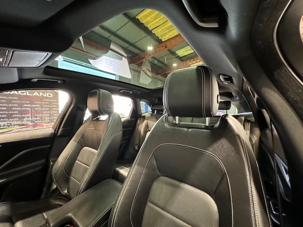 Used Jaguar F-Pace 2018 for sale - 75681876: Photo 18