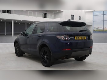 Used Land Rover Discovery Sport 2017 for sale - 76167163: Photo 3