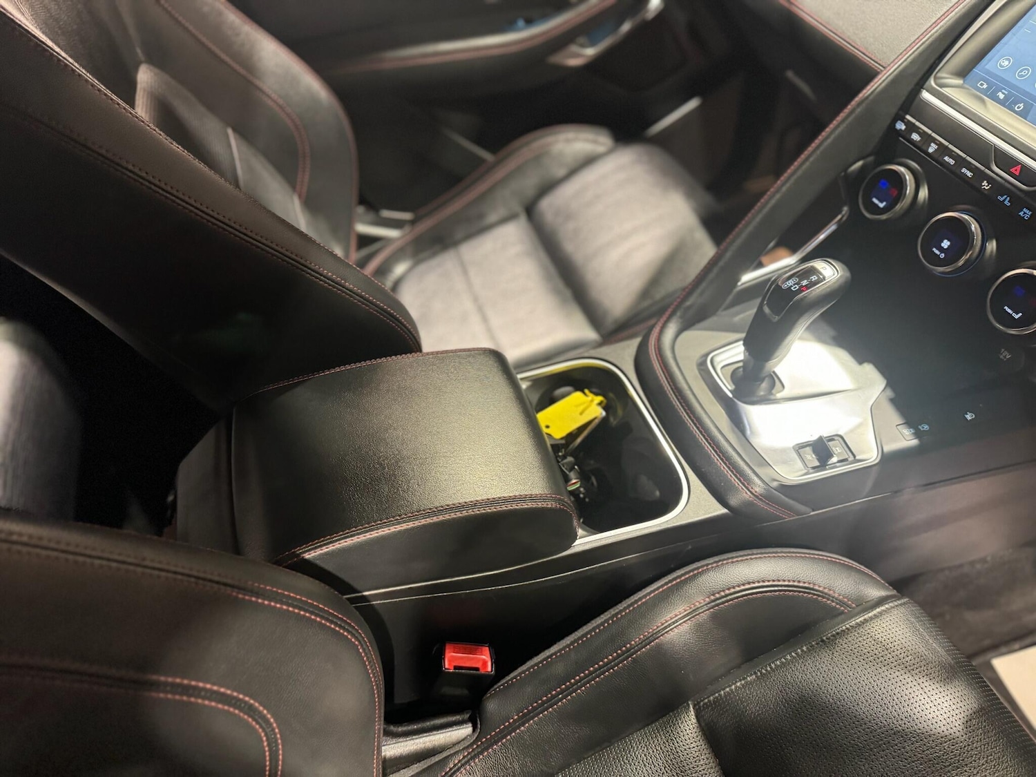 Used Jaguar E-Pace 2019 for sale - 76990165: Photo 14