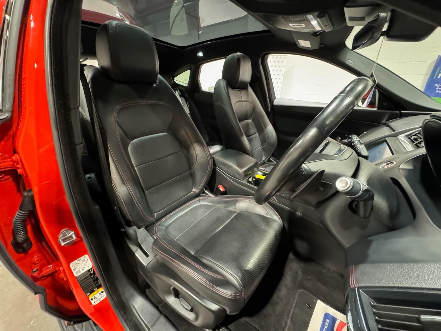 Used Jaguar E-Pace 2019 for sale - 76990165: Photo 15