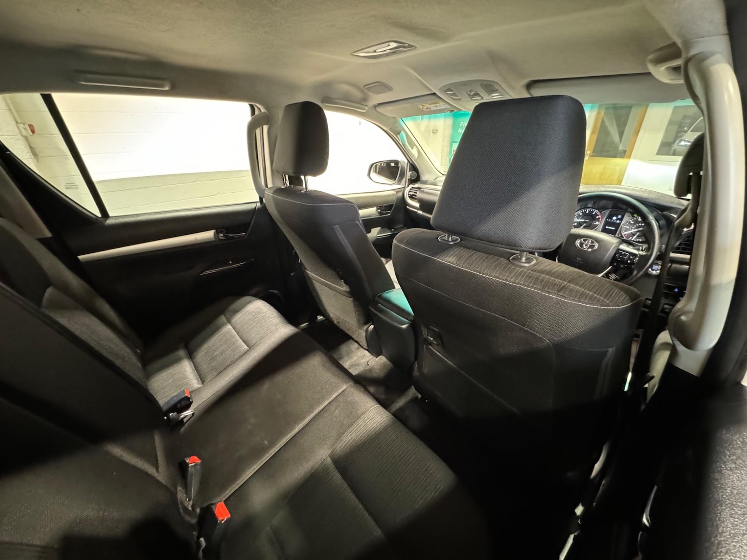 Used Toyota Hilux 2022 for sale - 76987801: Photo 11