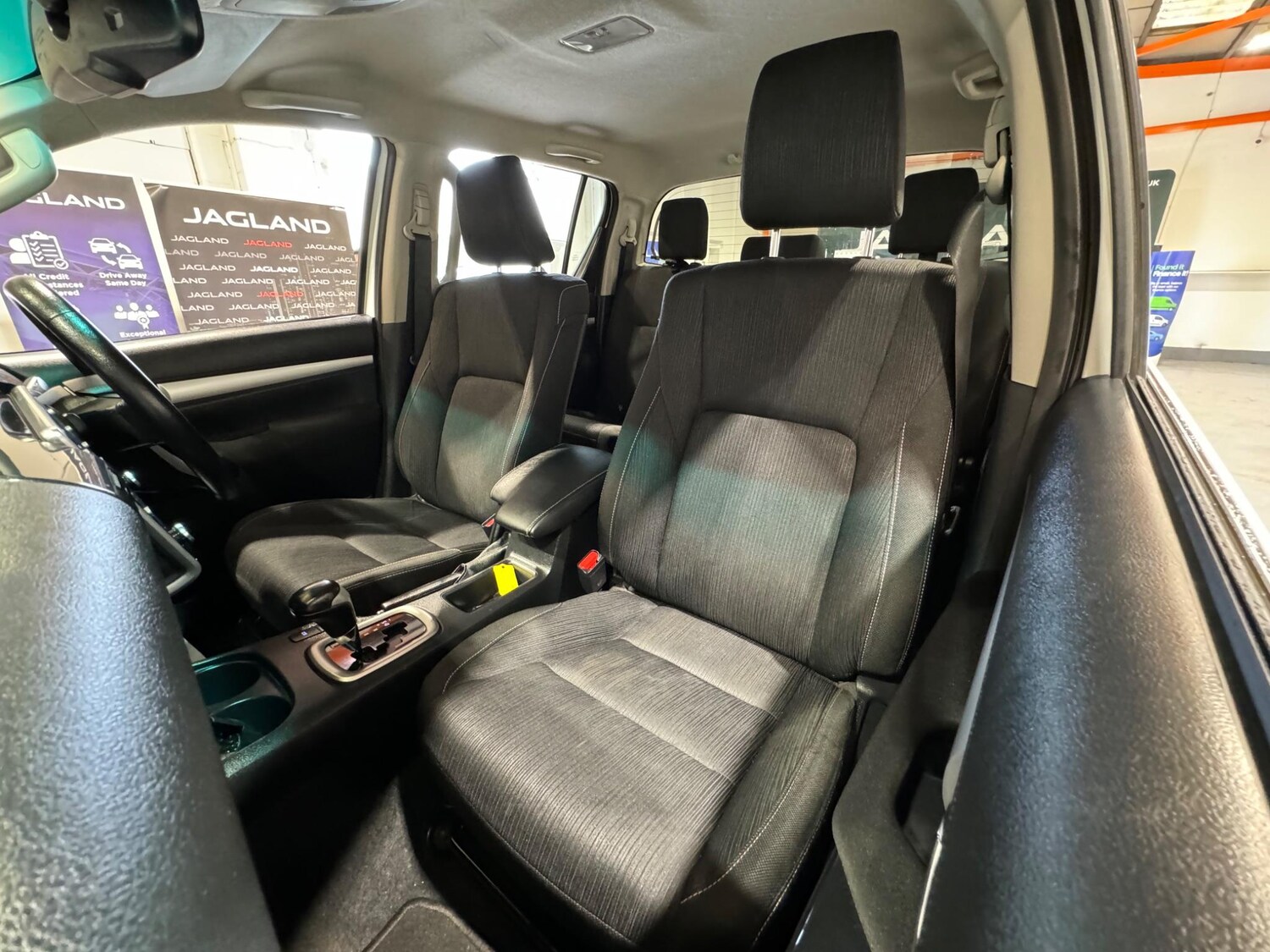 Used Toyota Hilux 2022 for sale - 76987801: Photo 12