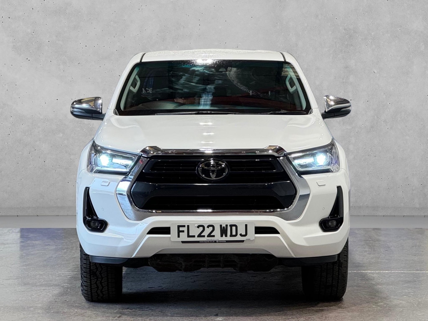 Used Toyota Hilux 2022 for sale - 76987801: Photo 2