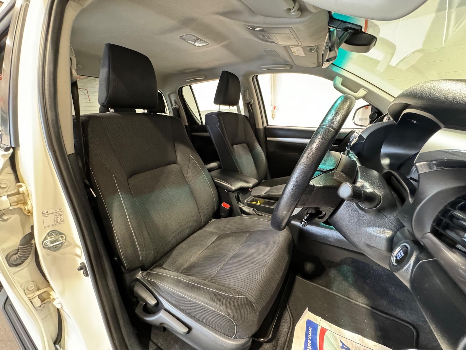 Used Toyota Hilux 2022 for sale - 76987801: Photo 9