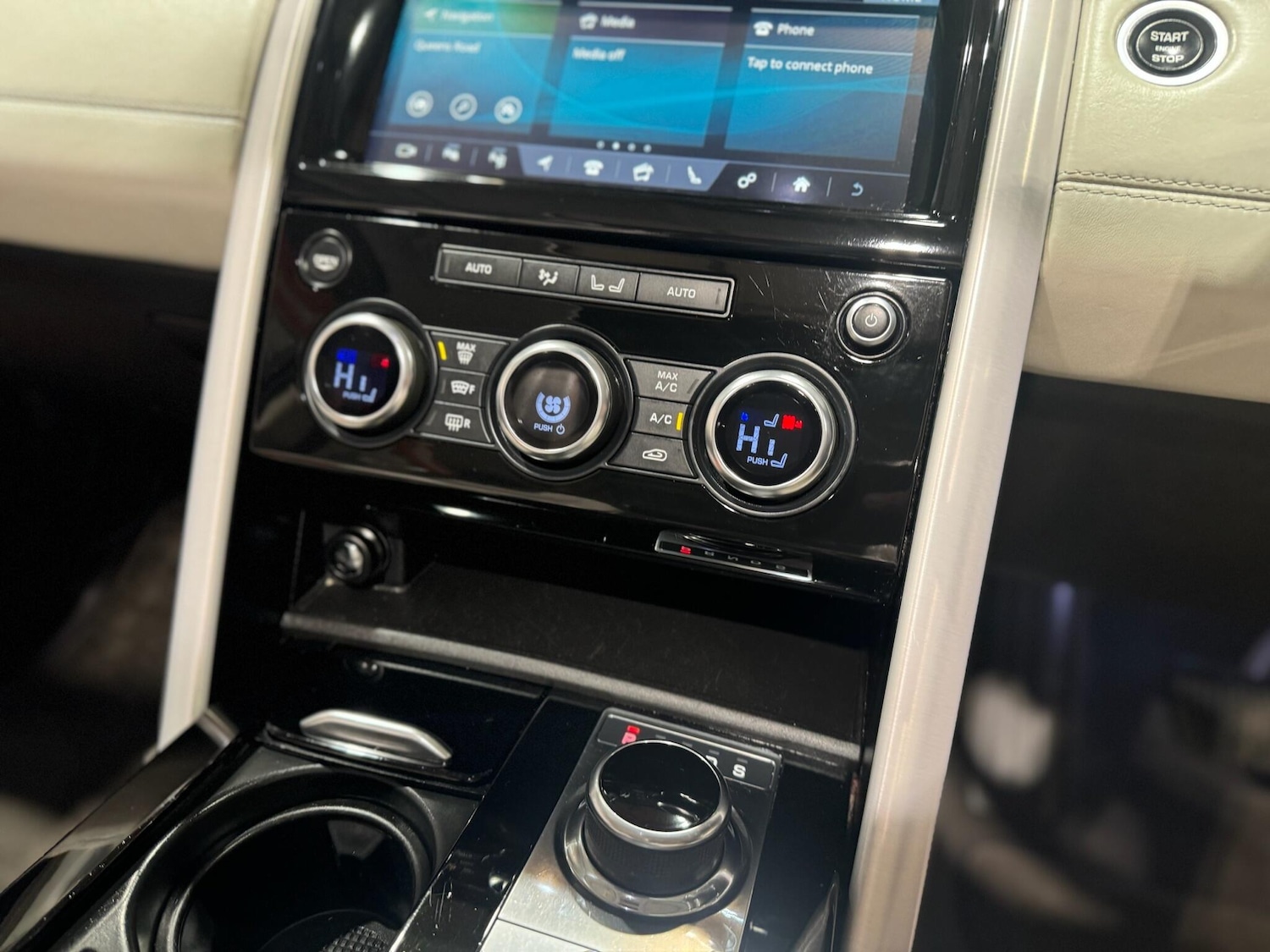 Used Land Rover Discovery 2017 for sale - 76167494: Photo 14