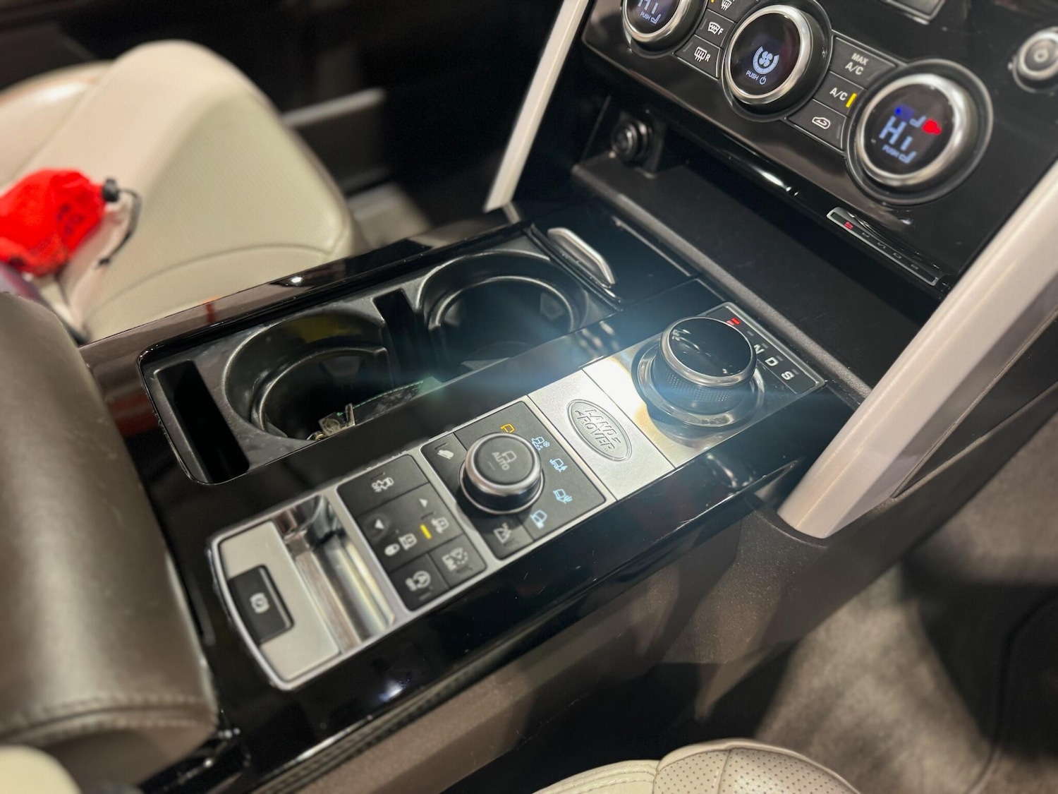 Used Land Rover Discovery 2017 for sale - 76167494: Photo 15