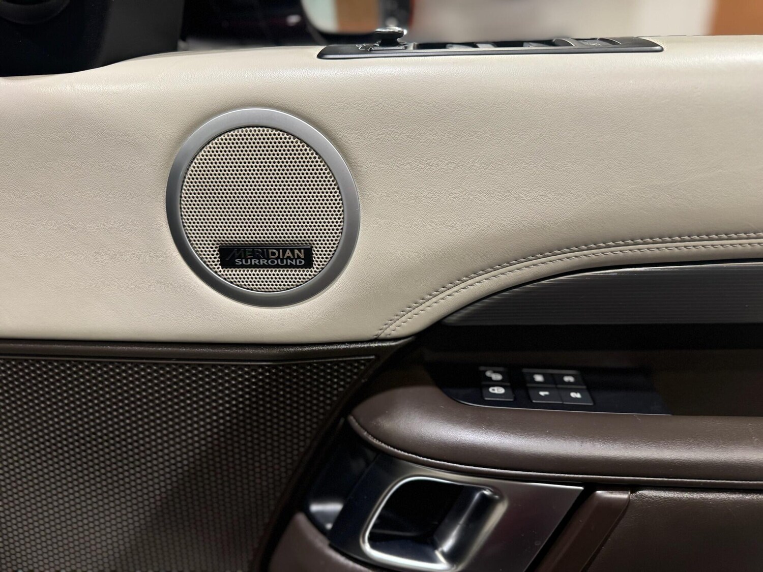 Used Land Rover Discovery 2017 for sale - 76167494: Photo 18