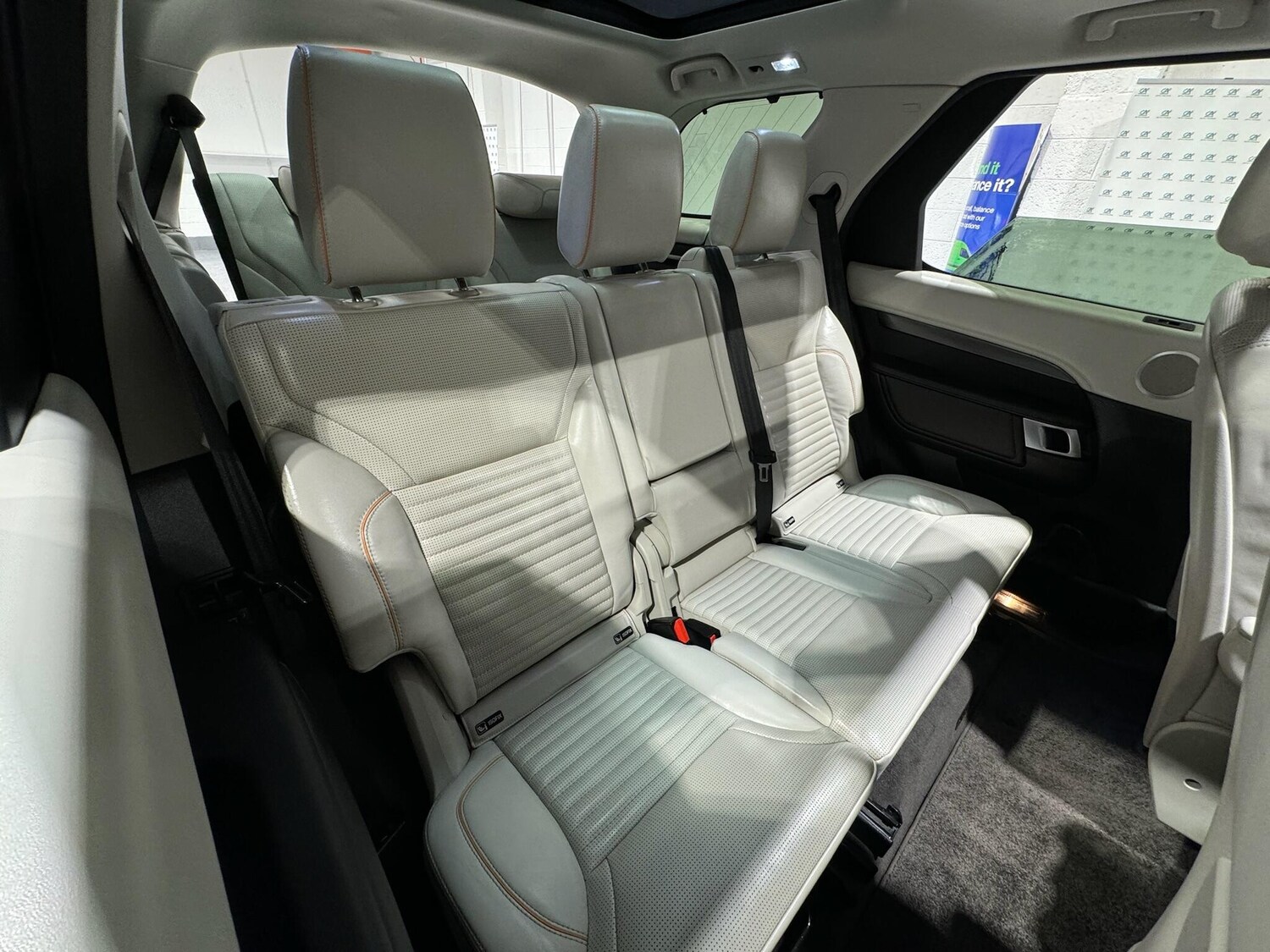 Used Land Rover Discovery 2017 for sale - 76167494: Photo 21