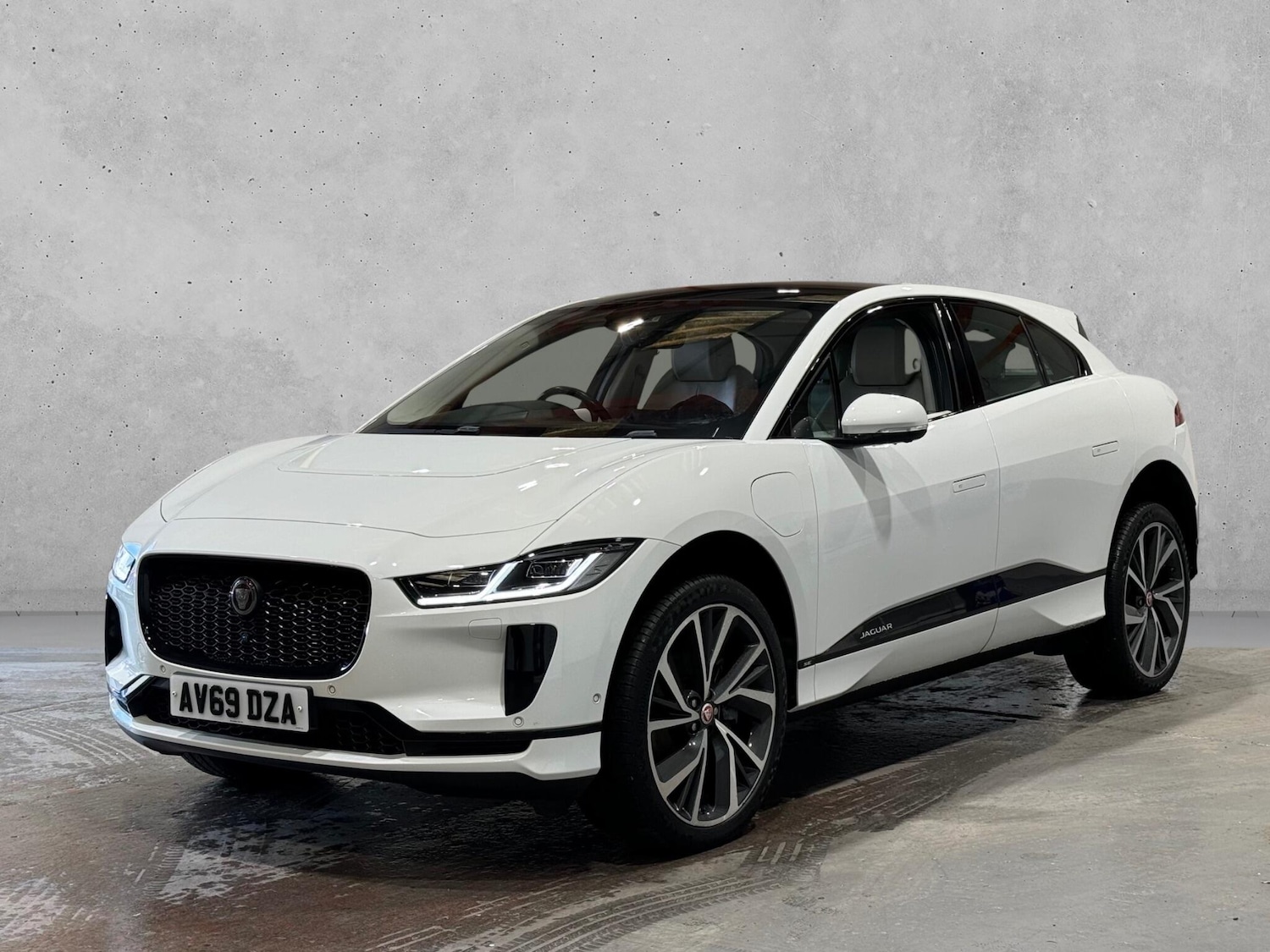 Used Jaguar I-Pace 2019 for sale - 76989329: Photo 4