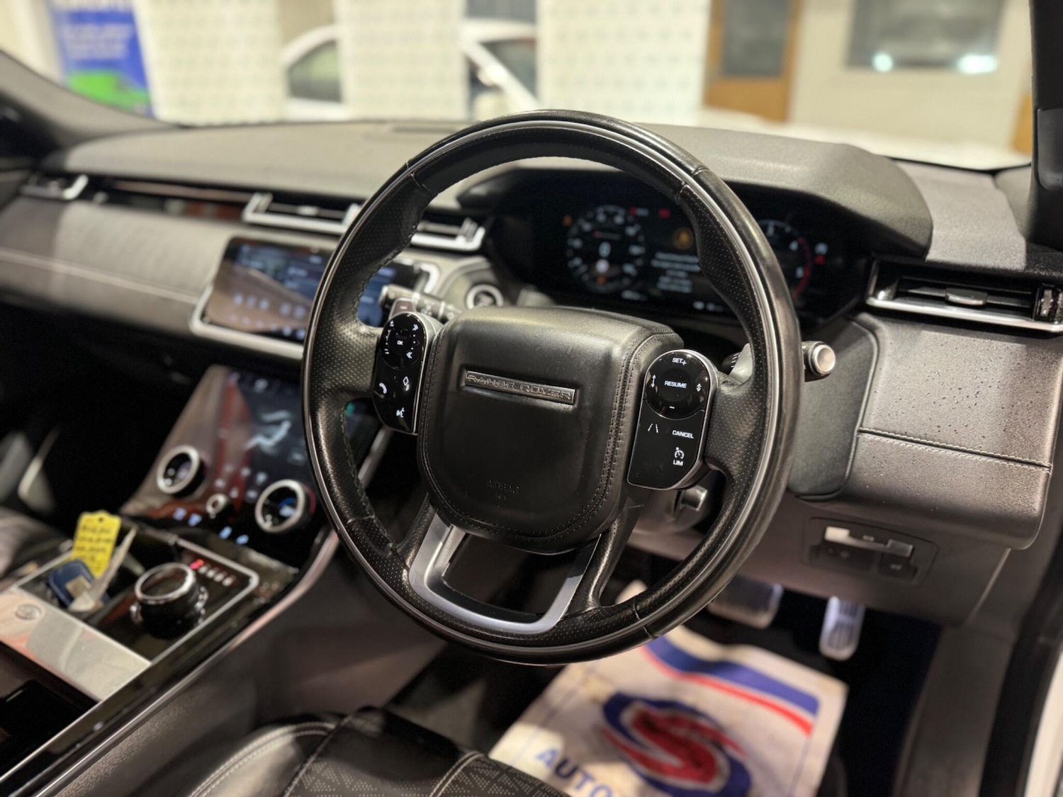 Used Land Rover Range Rover Velar 2018 for sale - 76786390: Photo 16