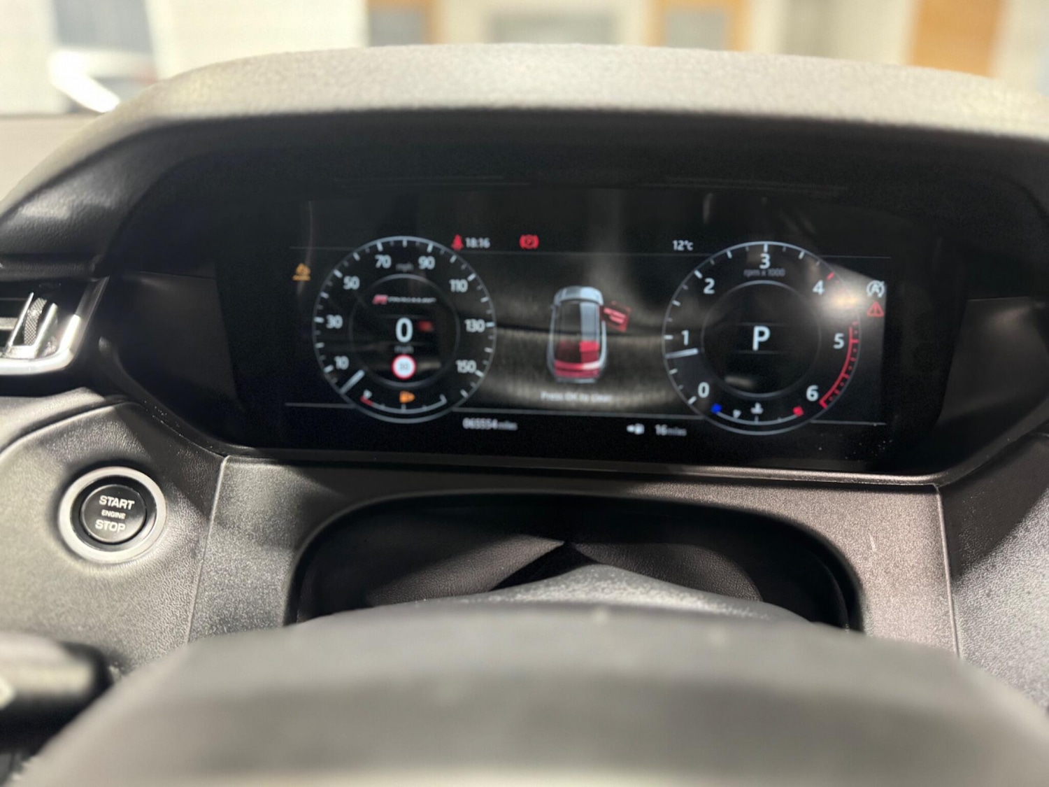 Used Land Rover Range Rover Velar 2018 for sale - 76786390: Photo 17