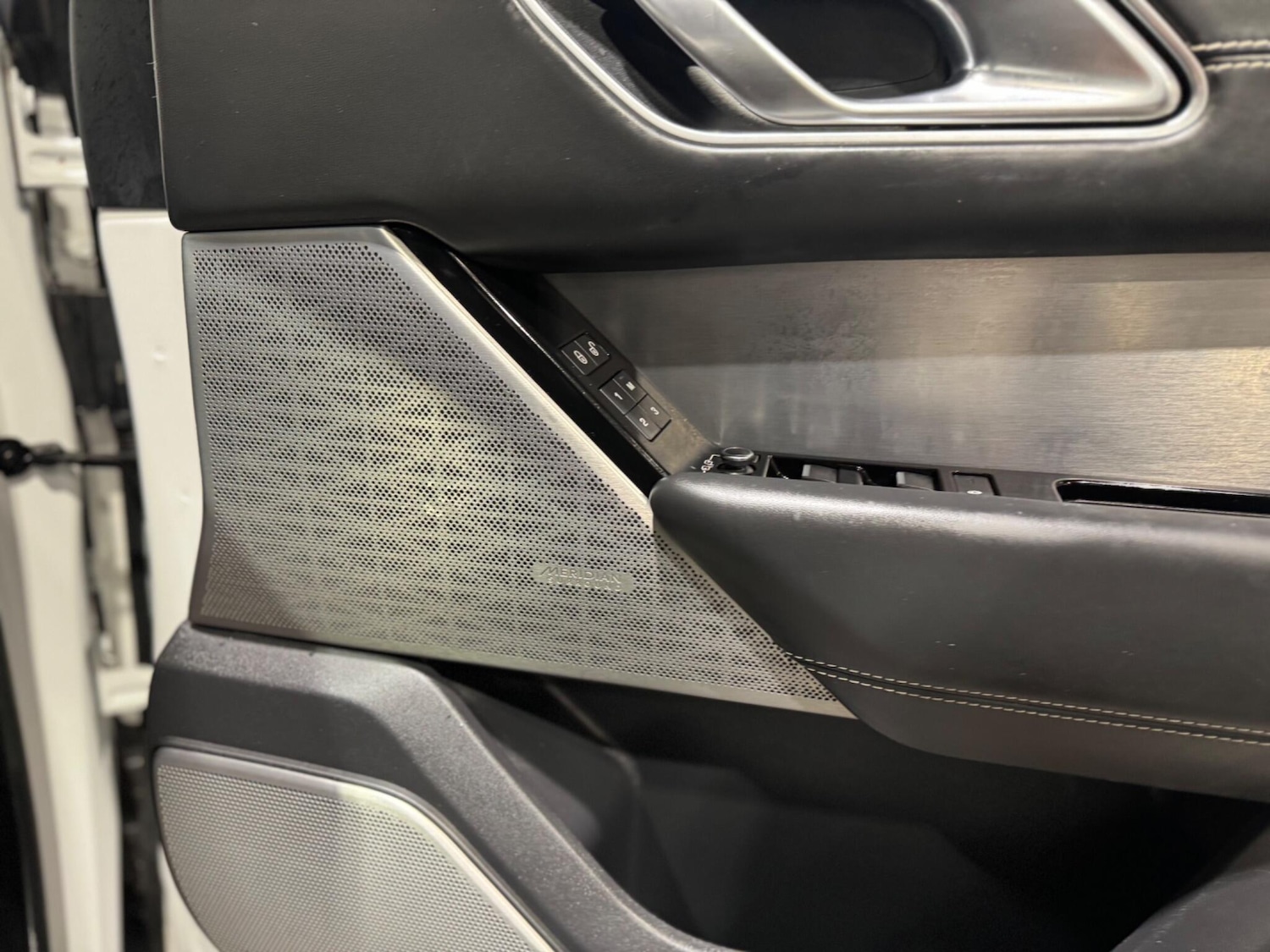 Used Land Rover Range Rover Velar 2018 for sale - 76786390: Photo 19