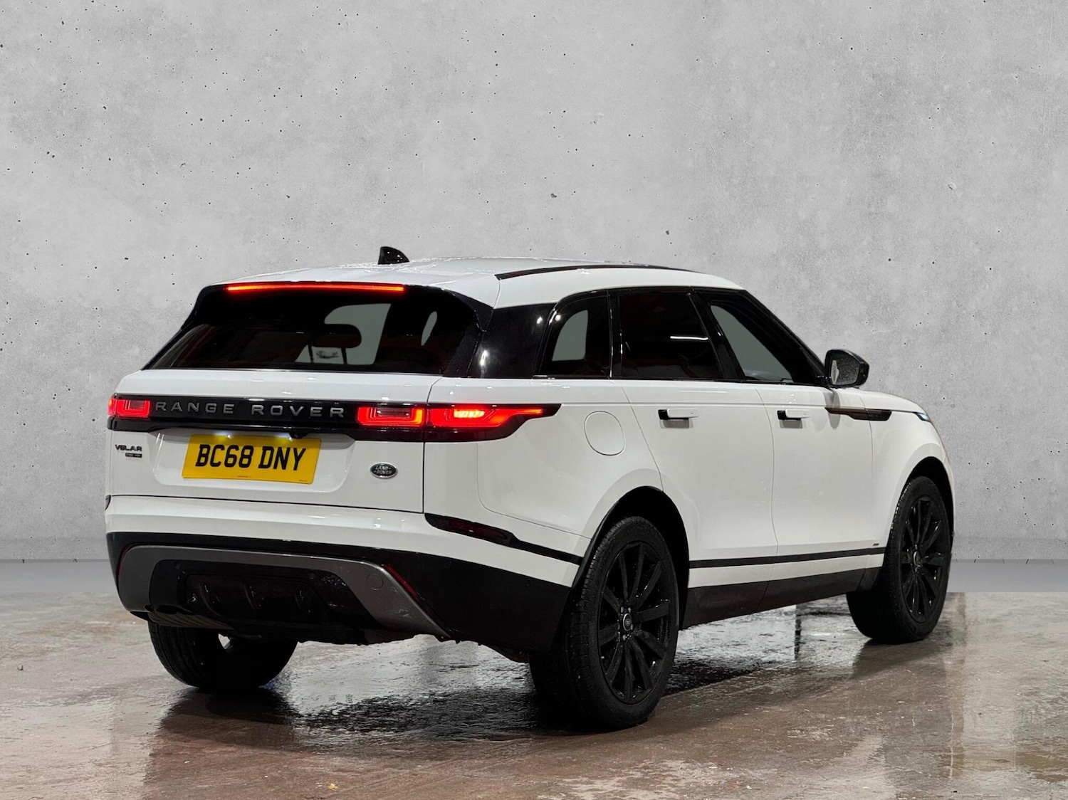 Used Land Rover Range Rover Velar 2018 for sale - 76786390: Photo 5